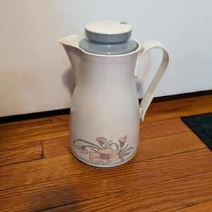 Thermos No. 820 Floral Coffee Tea Carafe